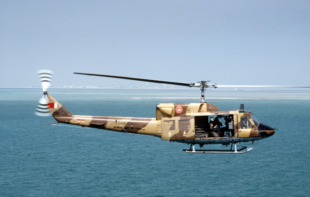 Bell 212 (HELICOPTER)