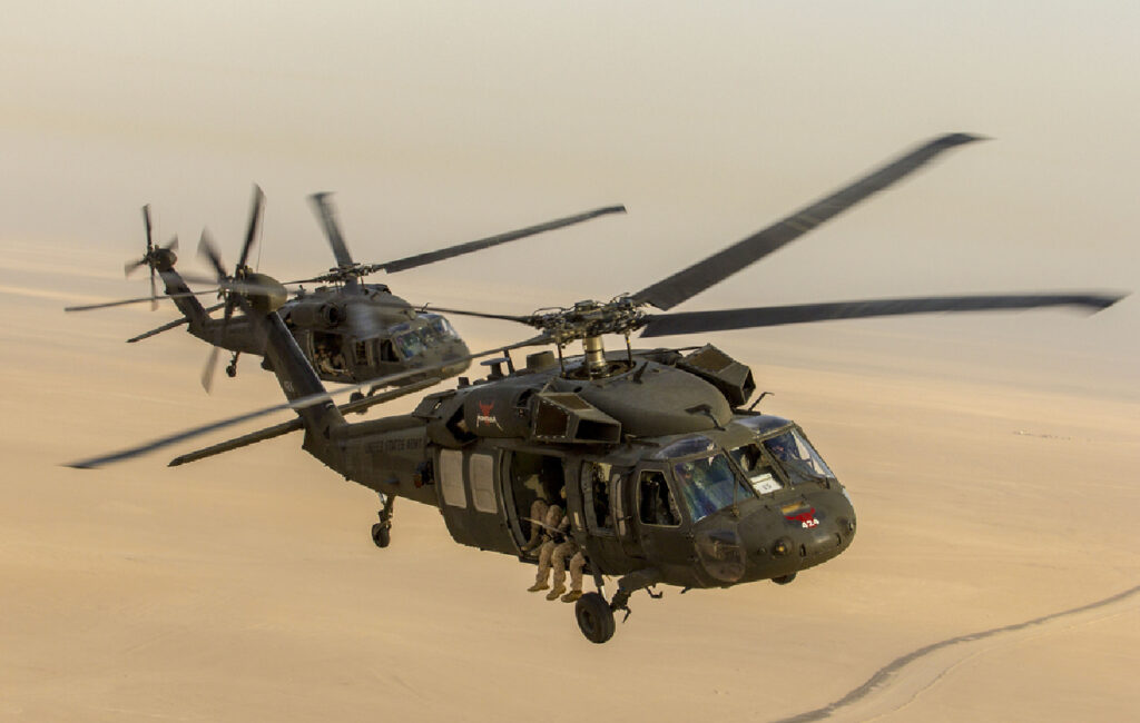 UH-60 BLACKHAWK (UTILITY HELICOPTER)