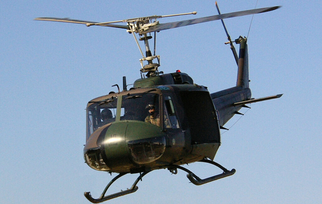 UH-1 IROQUOIS (UTILITY HELICOPTER)