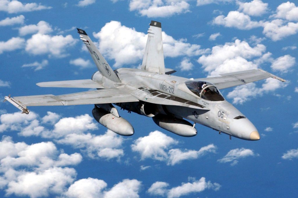 F-18 HORNET/SUPERHORNET (4TH GENERATION JETFIGHTER)